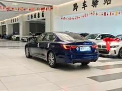 Infiniti Q50L
