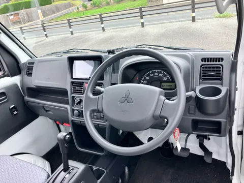 Mitsubishi Minicab Truck