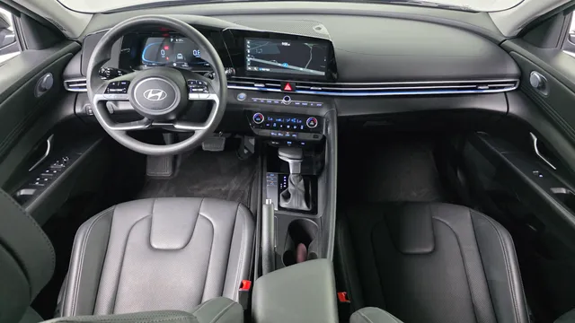 Hyundai Elantra (Avante)