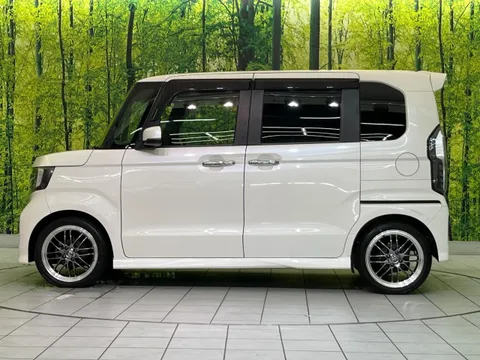 Honda N-BOX Custom