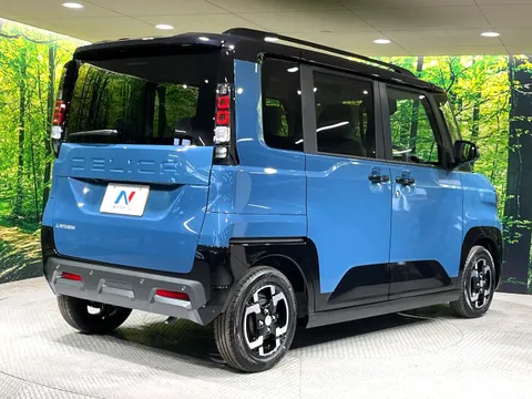 Mitsubishi Delica Mini