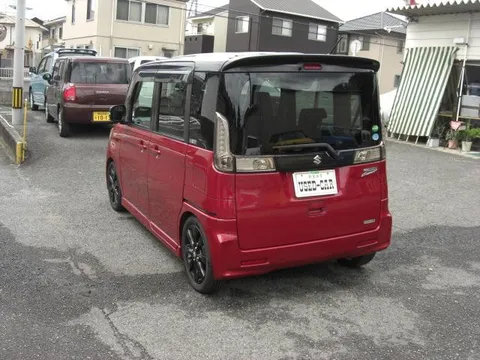 Suzuki Spacia Custom