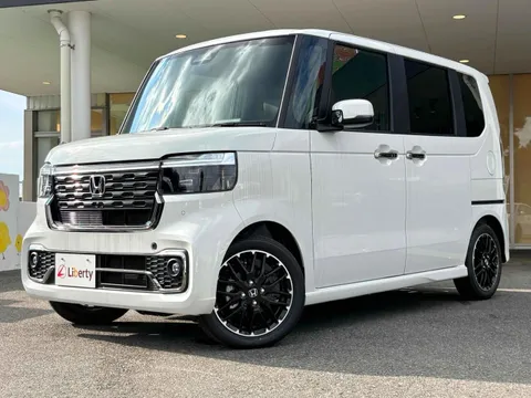 Honda N-BOX Custom