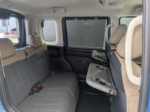 Mitsubishi Delica Mini