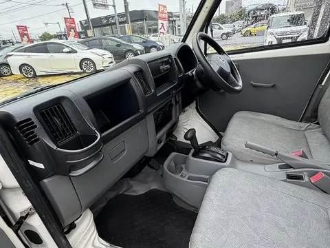 Nissan Clipper Truck