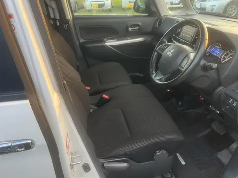 Mitsubishi eK Space Custom