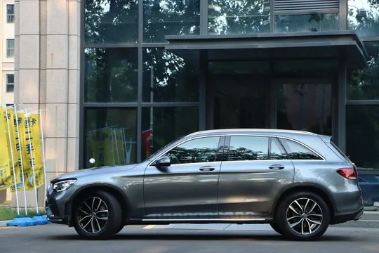 Mercedes-Benz Mercedes-Benz GLC