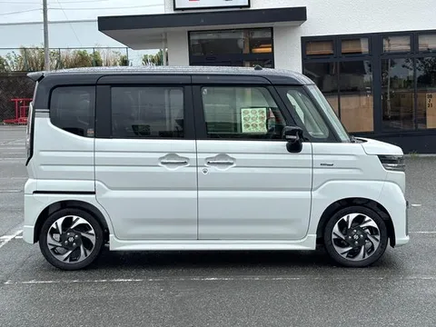 Suzuki Spacia Custom
