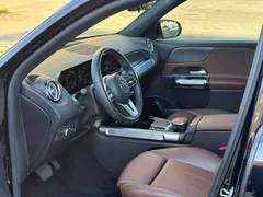 Mercedes-Benz Mercedes-Benz GLB