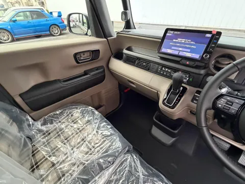 Honda N-BOX Joy