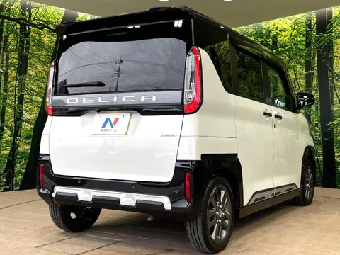 Mitsubishi Delica Mini