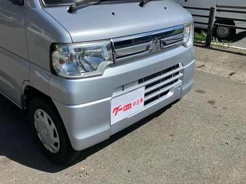 Mitsubishi Minicab Van