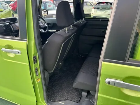Toyota Pixis Mega