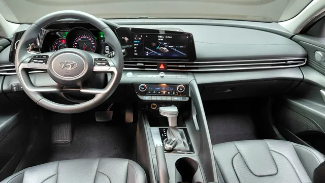Hyundai Elantra (Avante)