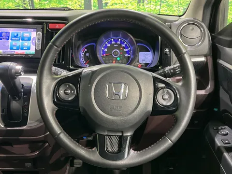 Honda N-WGN Custom