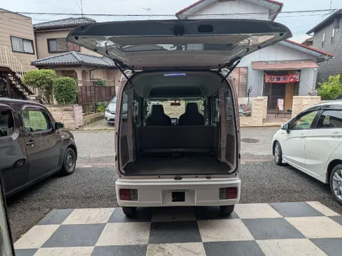 Nissan Clipper
