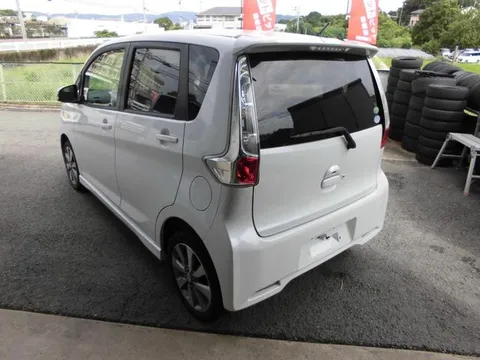 Mitsubishi eK Custom