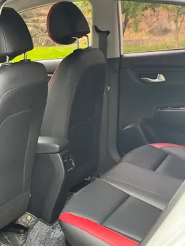 Kia KX