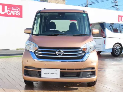 Nissan Dayz Roox