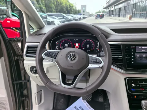 Volkswagen Viloran