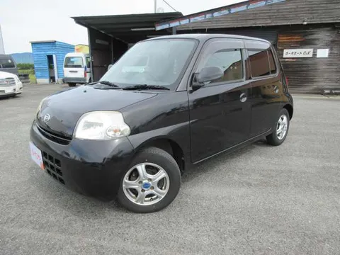 Daihatsu Esse