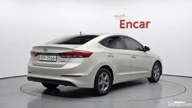 Hyundai Elantra (Avante)