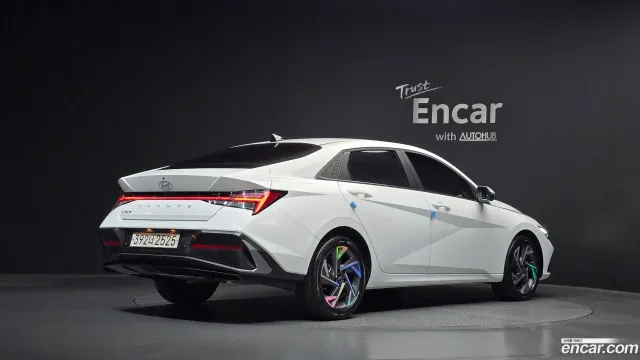 Hyundai Elantra (Avante)