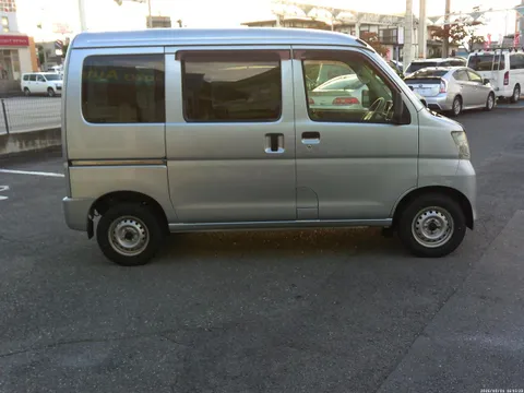 Daihatsu Hijet Cargo