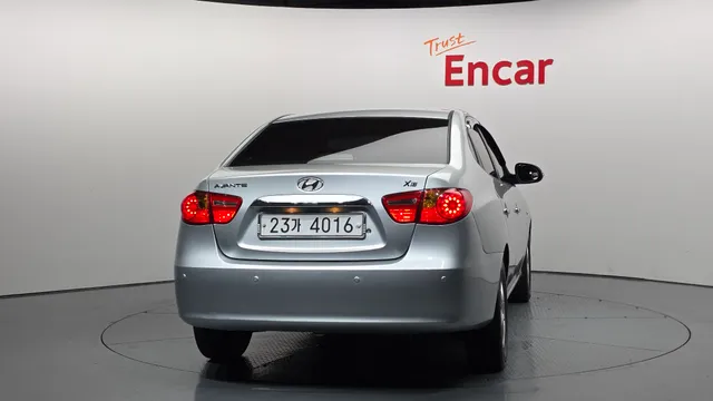 Hyundai Elantra (Avante)