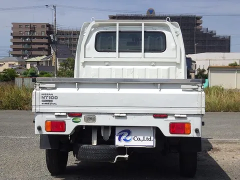 Nissan Clipper Truck