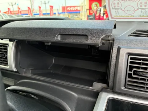 Toyota Pixis Mega