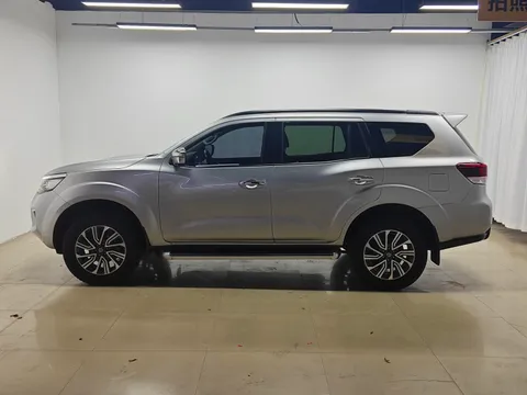 Nissan Terra