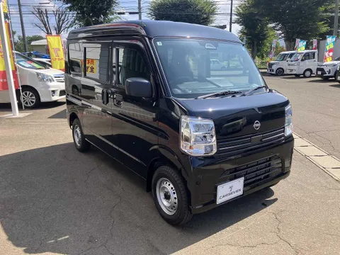 Nissan Clipper Van