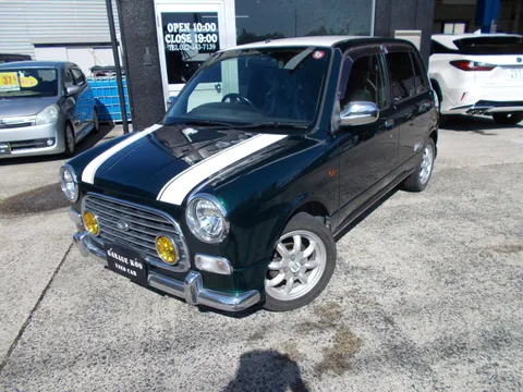 Daihatsu Mira Gino