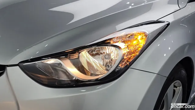Hyundai Elantra (Avante)