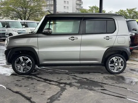 Mazda Flair Crossover