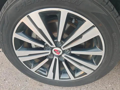 Roewe RX5