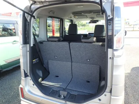 Suzuki Spacia Custom