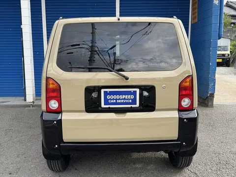 Daihatsu Naked