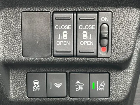 Honda Freed Plus