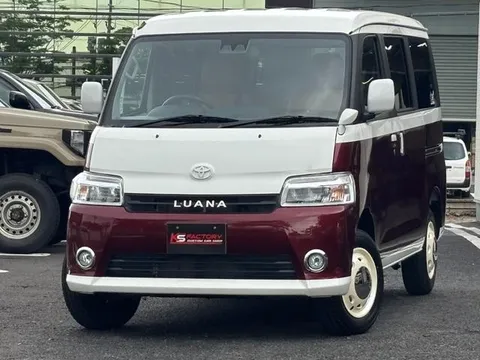 Toyota TownAce Van