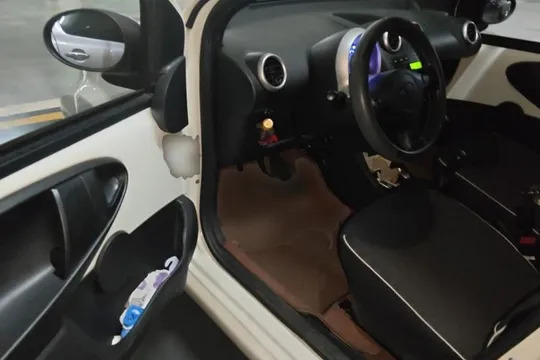 BYD F0
