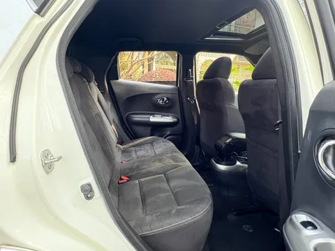 Infiniti ESQ