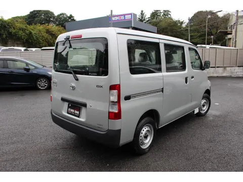 Toyota TownAce Van