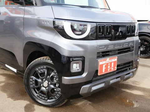Mitsubishi Delica Mini