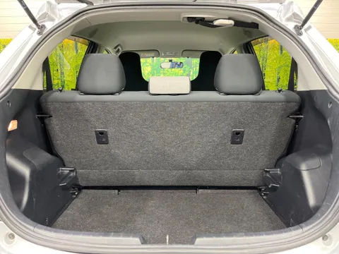 Toyota Yaris (Vitz)