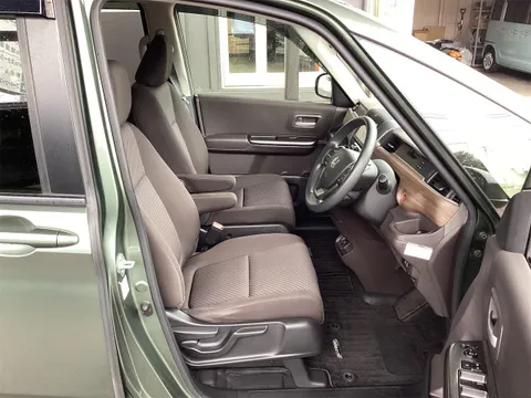 Honda Freed Plus