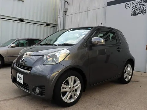 Toyota iQ