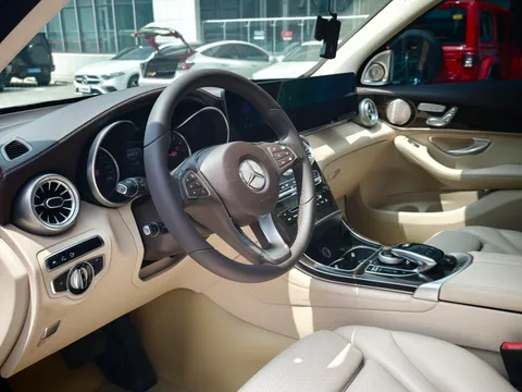 Mercedes-Benz Mercedes-Benz GLC