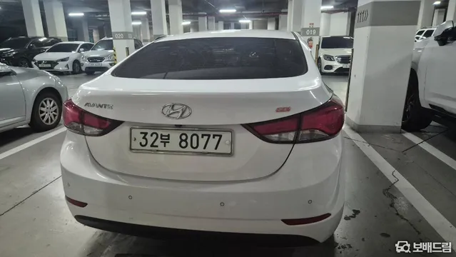 Hyundai Elantra (Avante)